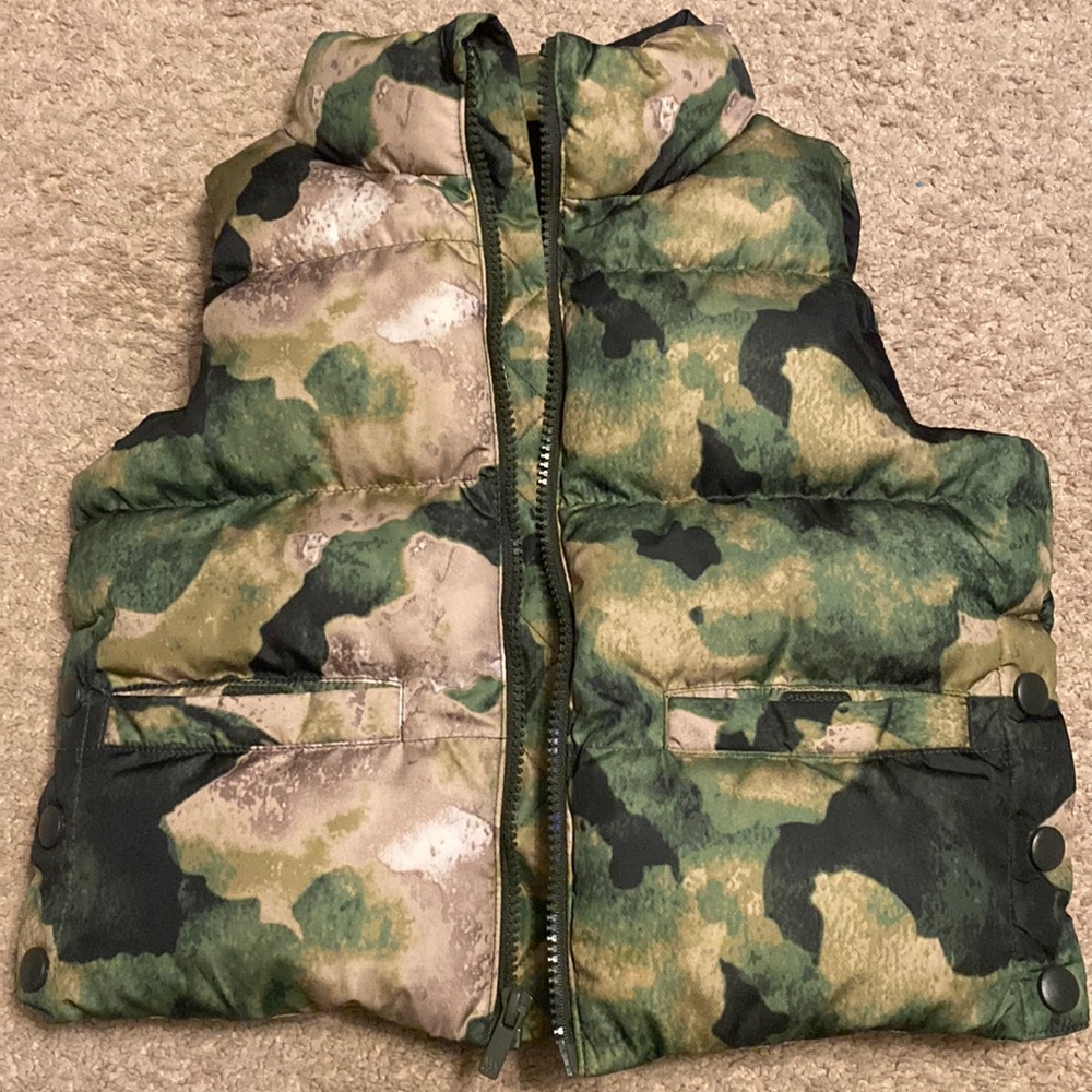 Puffer vest Boys (XS 4/5)